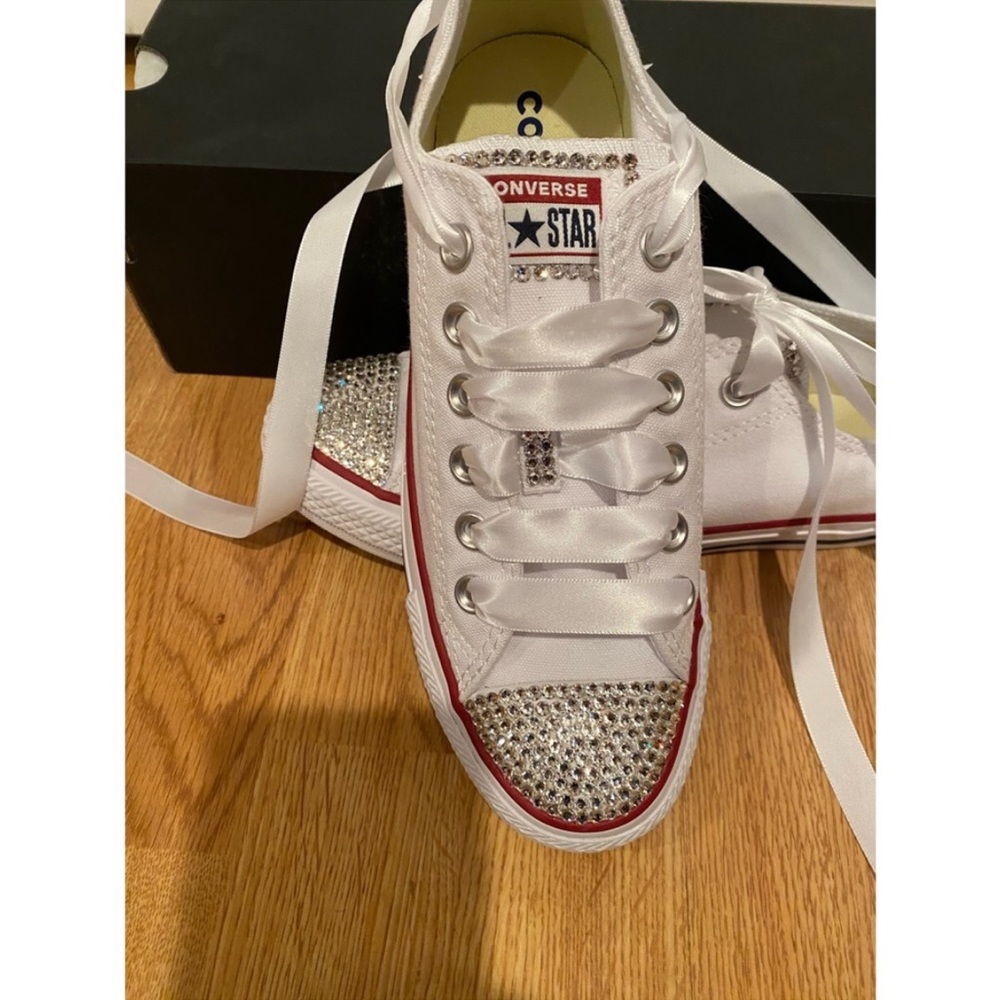 Crystal Converse white sneakers nwot  with box